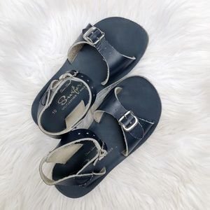 Unisex sandals